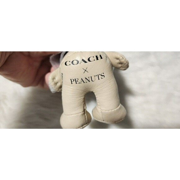 COACH X PEANUTS SNOOPY Collectible Bag Charm Signature Canvas Ivory White NWT - Picture 6 of 7